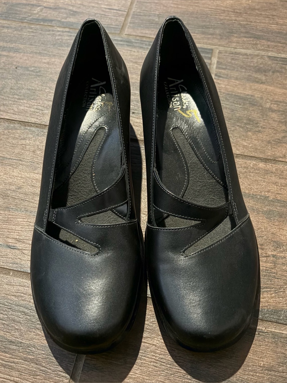 Clark’s Artisan Women’s Shoes